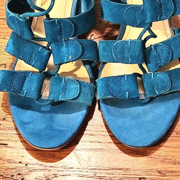 Marc Fisher Paradox Suede Gladiator Style 3 inch heel Size 8.5 Color Turquoise - Picture 7 of 12